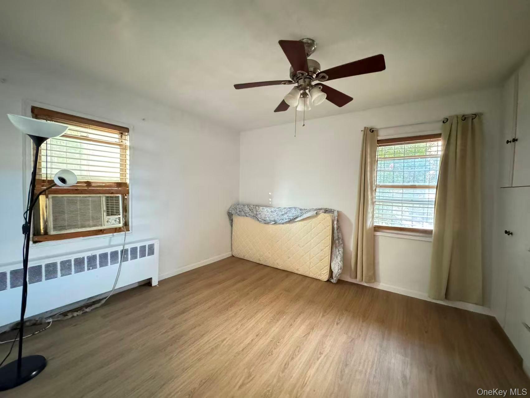 #6 photo, 68-24 140th St, Flushing , NY 11367