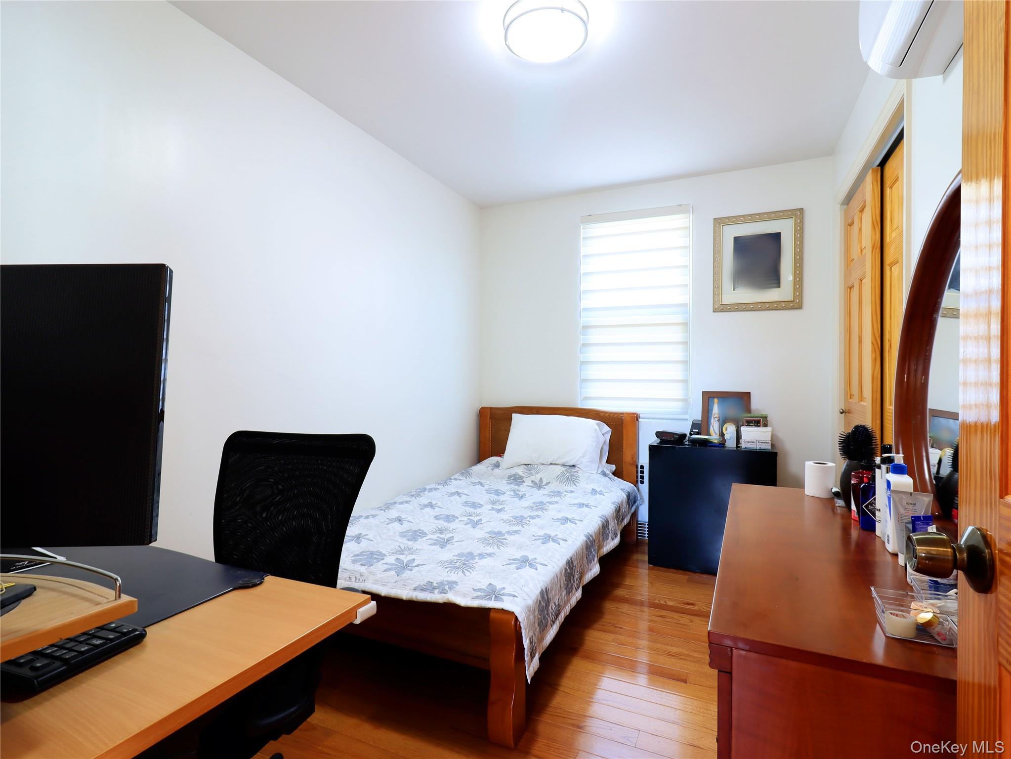 #16 photo, 43-27 220th Street, クイーンズ区 Bayside , NY 11361