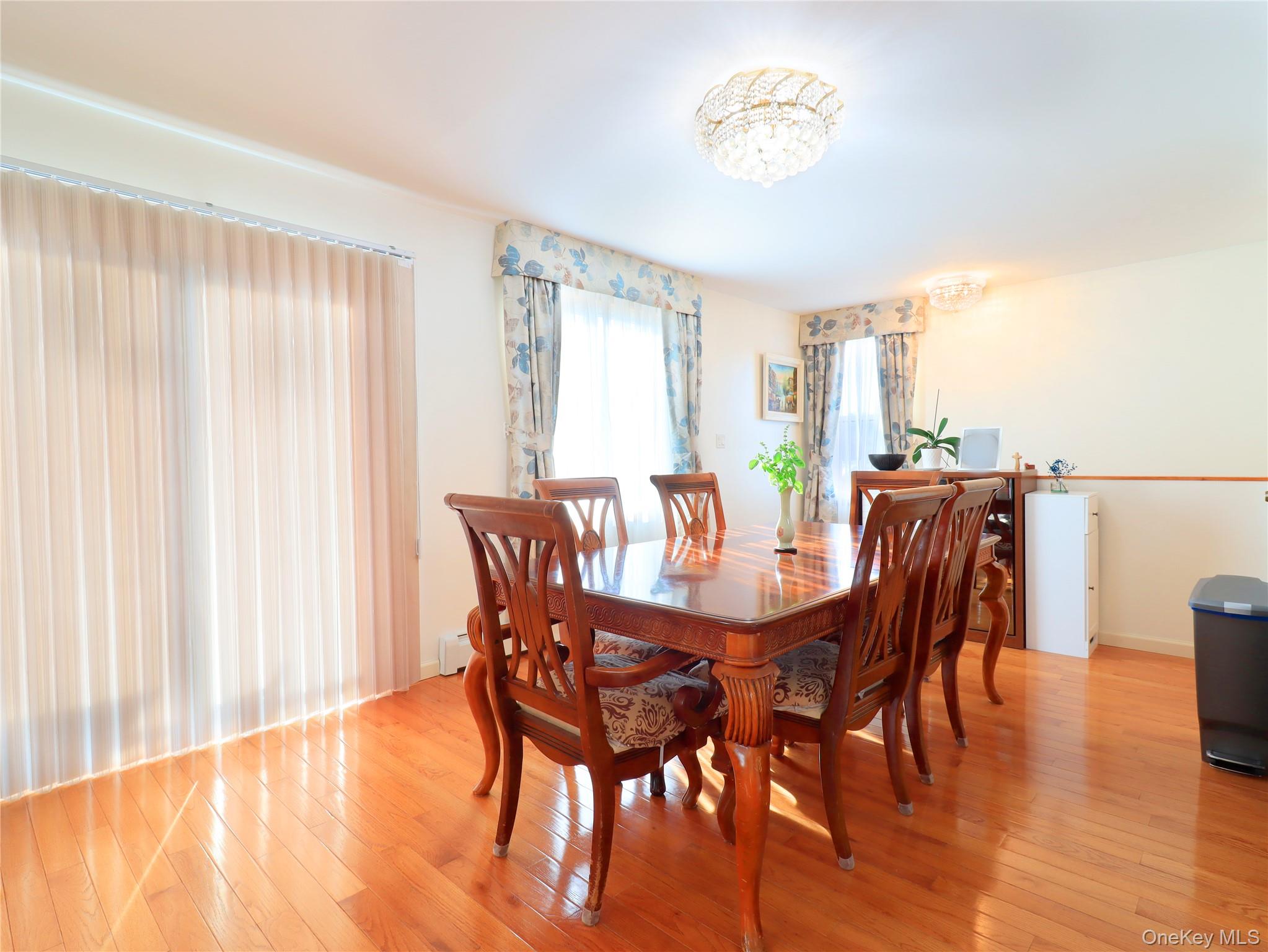 #6 photo, 43-27 220th Street, クイーンズ区 Bayside , NY 11361