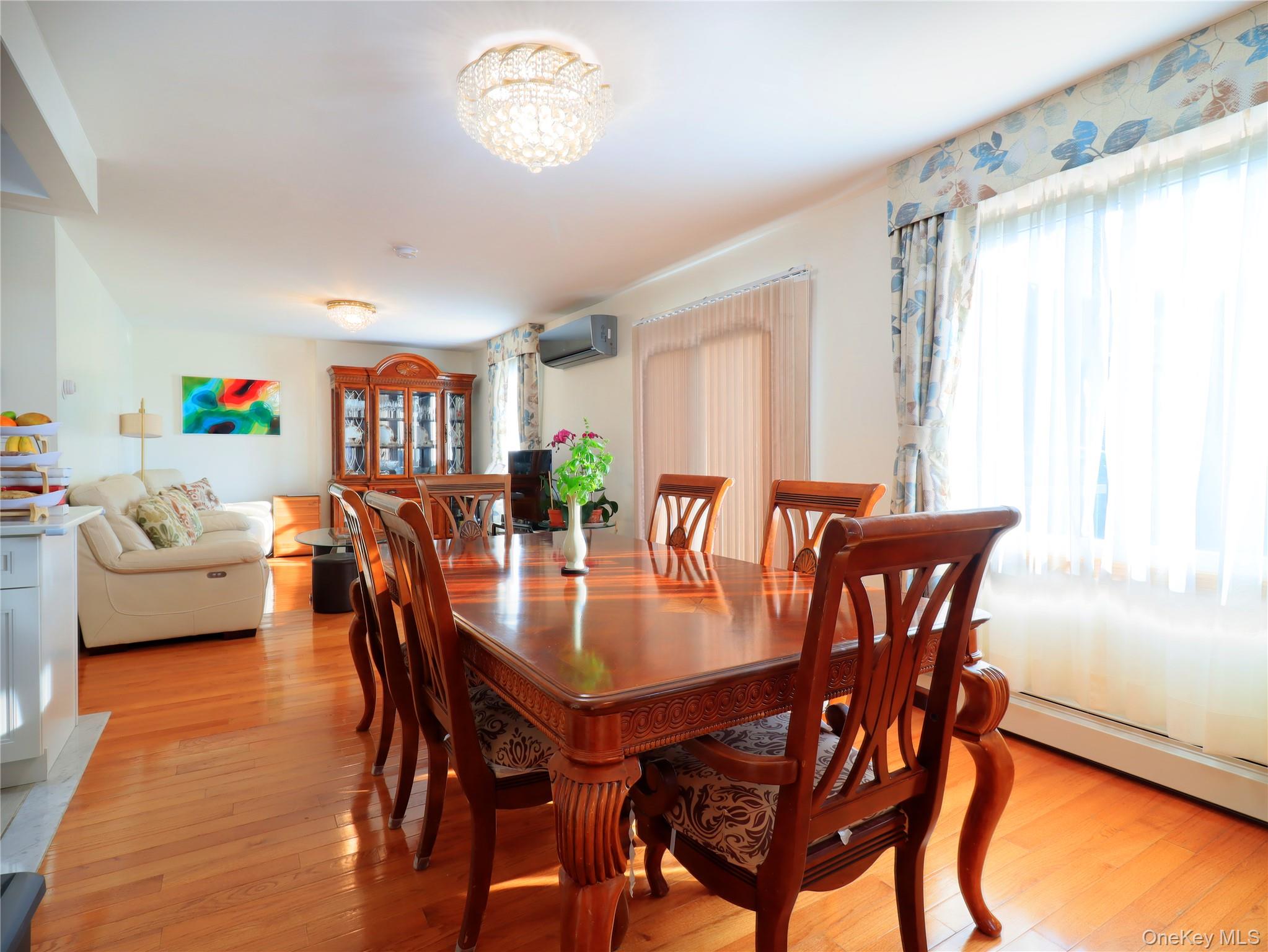 #8 photo, 43-27 220th Street, クイーンズ区 Bayside , NY 11361