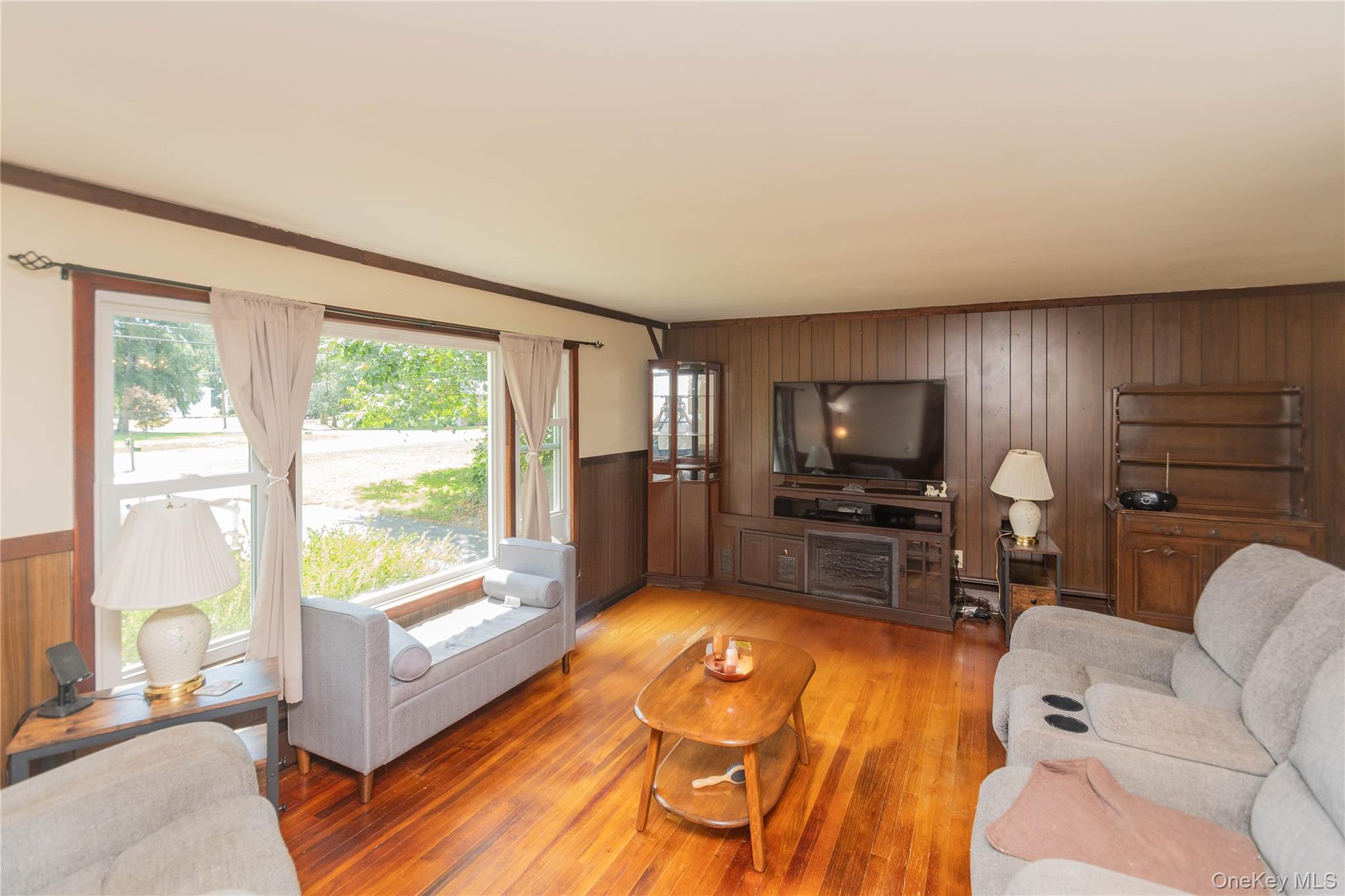 #8 photo, 31 Lawrence Road, Hyde Park , NY 12538