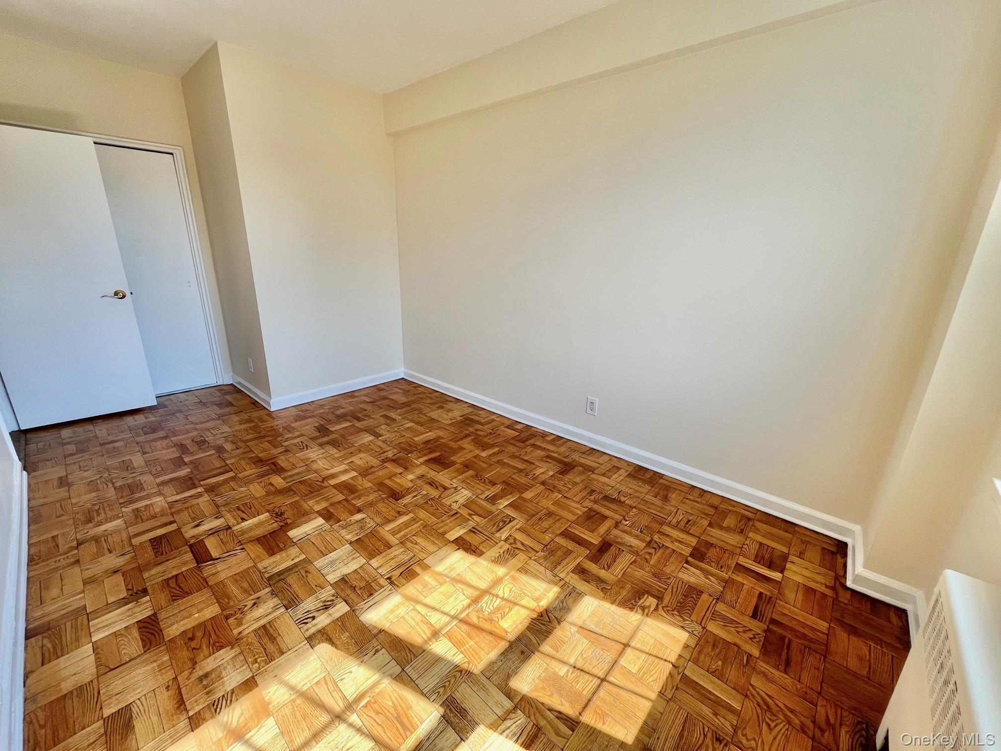 #11 photo, 210 Pelham Road, New Rochelle , NY 10805