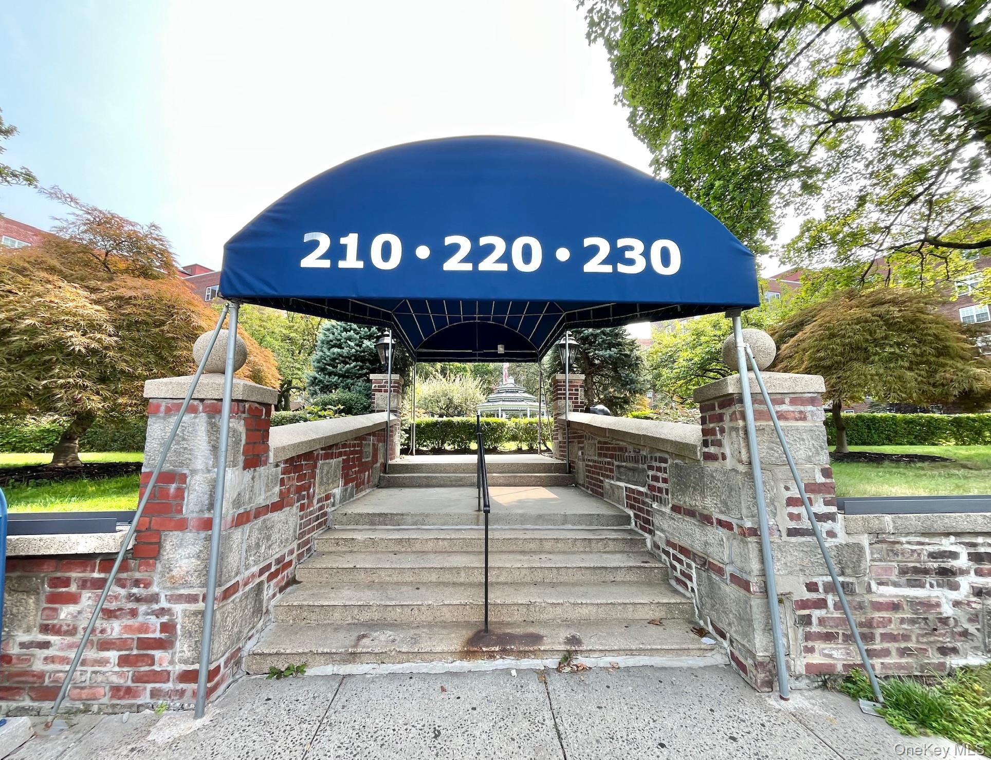 #15 photo, 210 Pelham Road, New Rochelle , NY 10805