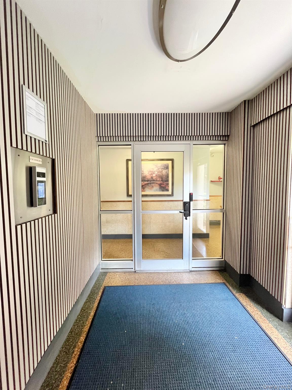 #19 photo, 210 Pelham Road, New Rochelle , NY 10805