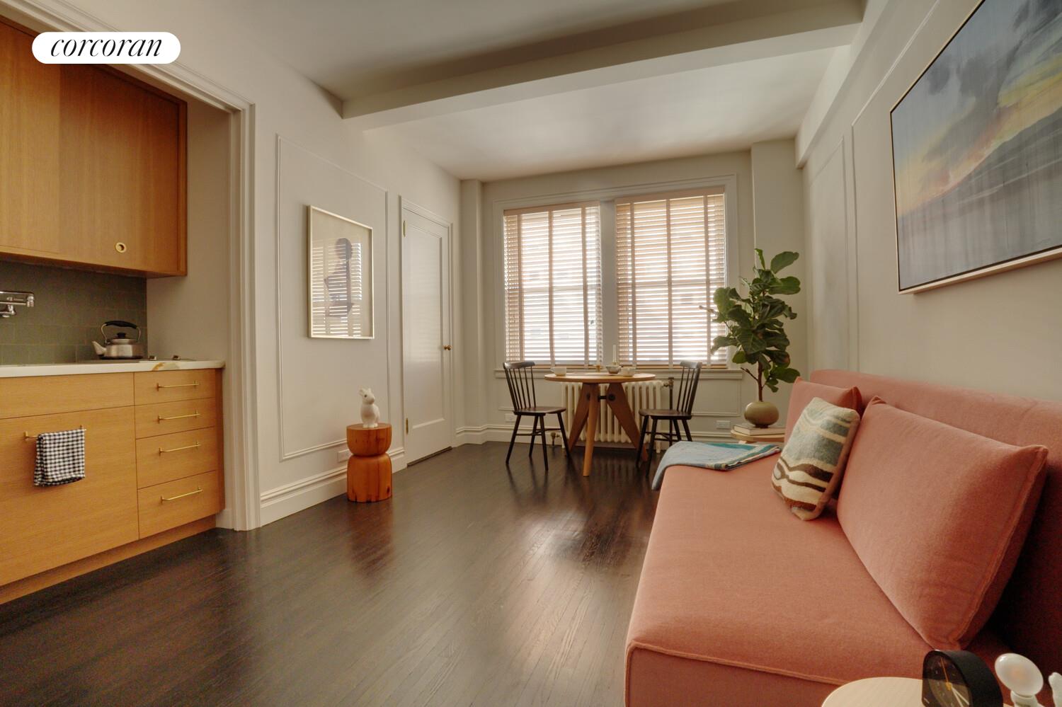 #1 photo, 457 W 57TH Street, मैनहटन Hell's Kitchen , NY 10019