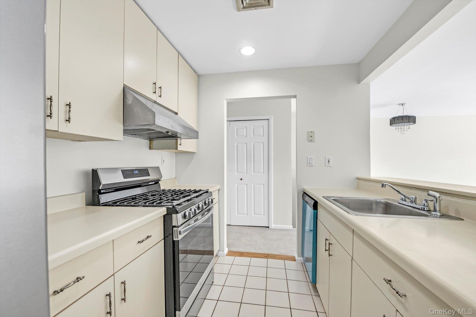 #7 photo, 242-12A oak park Drive, クイーンズ区 Douglaston , NY 11362