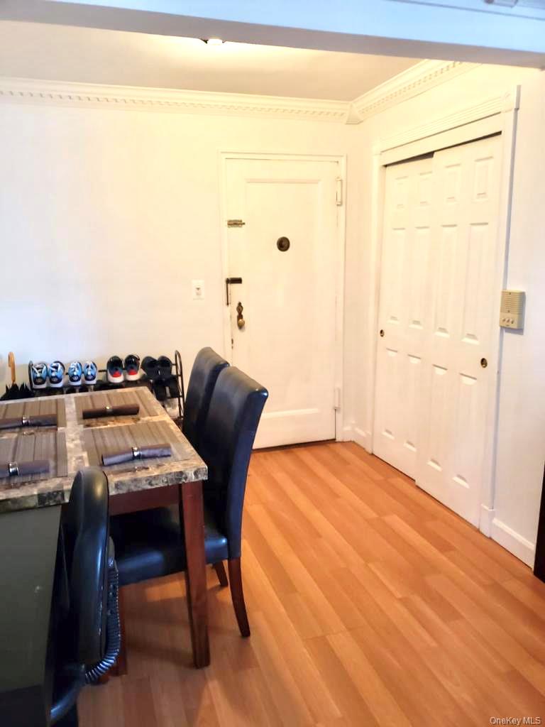 #11 photo, 19 Old Mamaroneck Road, White Plains , NY 10605