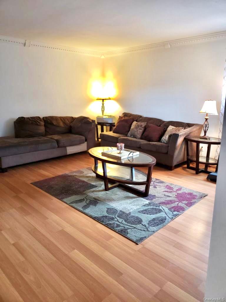 #12 photo, 19 Old Mamaroneck Road, White Plains , NY 10605