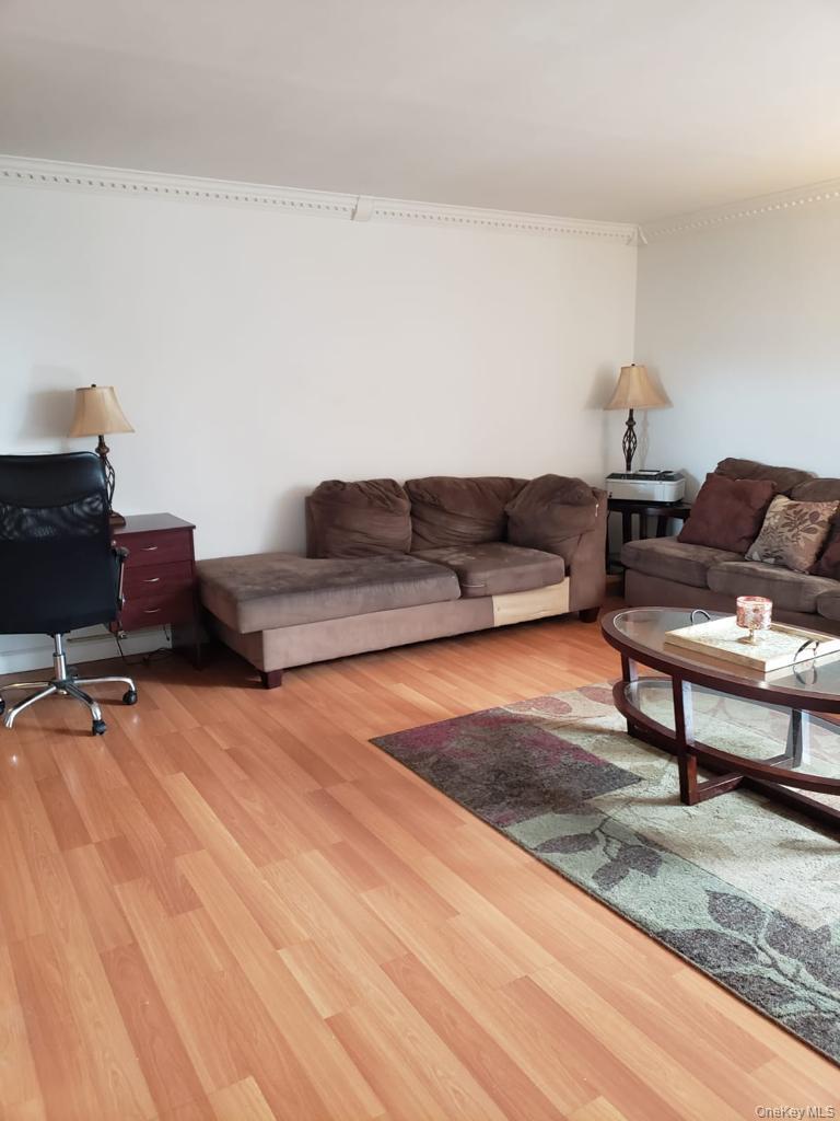 #13 photo, 19 Old Mamaroneck Road, White Plains , NY 10605