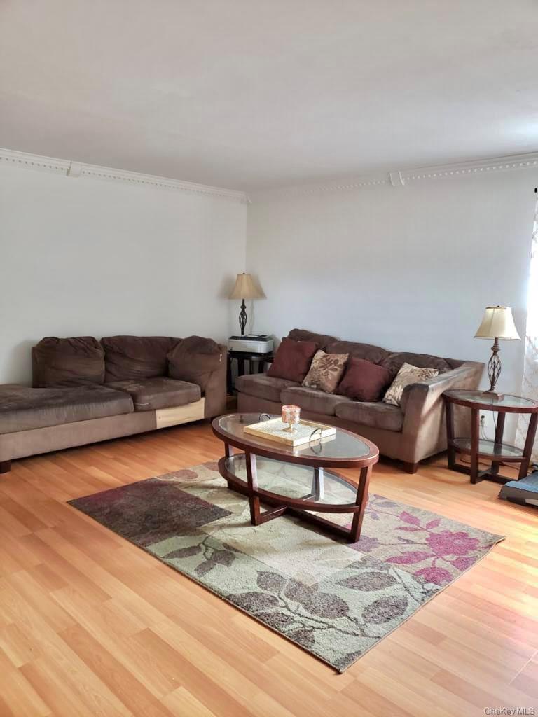 #14 photo, 19 Old Mamaroneck Road, White Plains , NY 10605