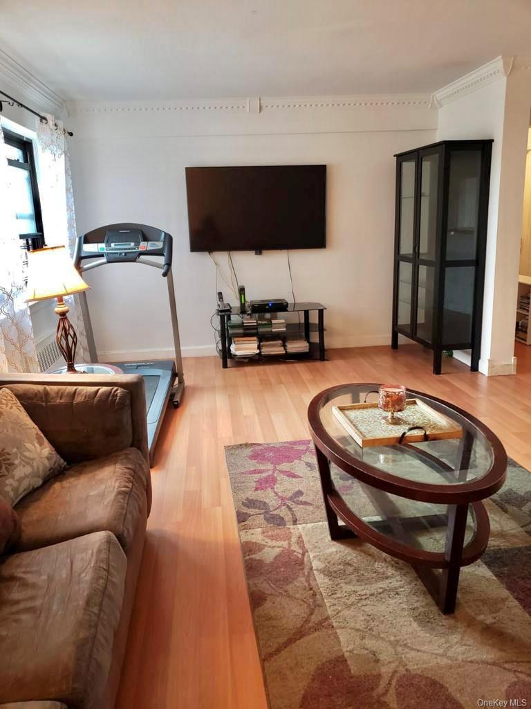 #5 photo, 19 Old Mamaroneck Road, White Plains , NY 10605