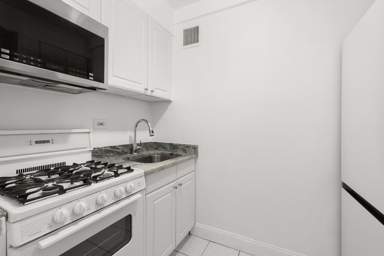 #5 photo, 225 ADAMS Street, Downtown Brooklyn , NY 11201