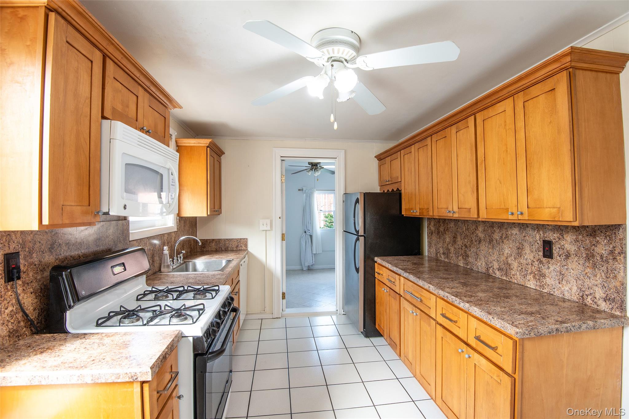 #12 photo, 1625 Stadium Avenue, Bronx , NY 10465