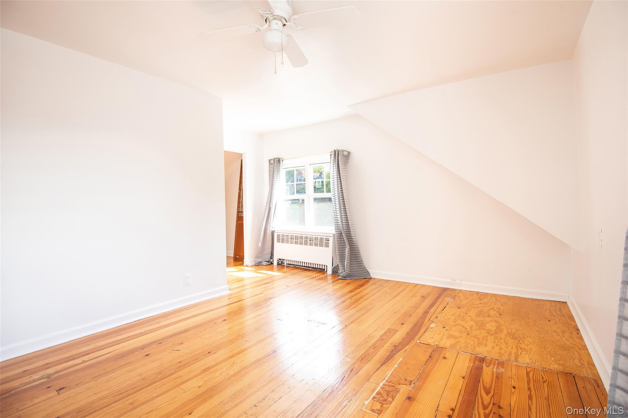 #20 photo, 1625 Stadium Avenue, Bronx , NY 10465