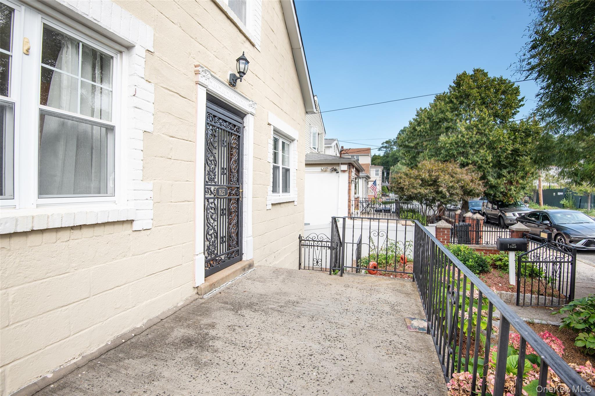 #3 photo, 1625 Stadium Avenue, Bronx , NY 10465