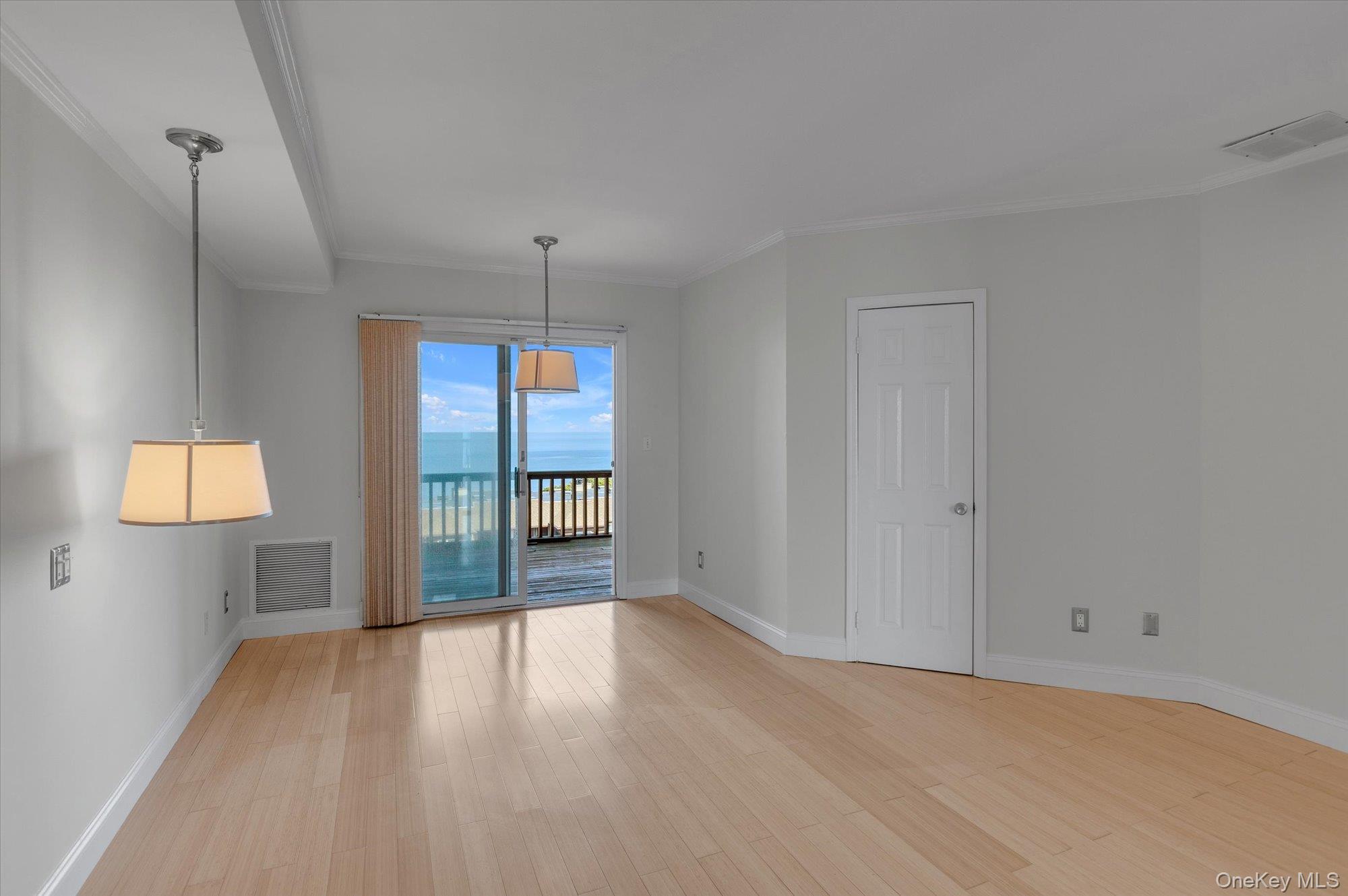 #12 photo, 209 Fox Hill Drive, サフォーク郡 Baiting Hollow , NY 11933