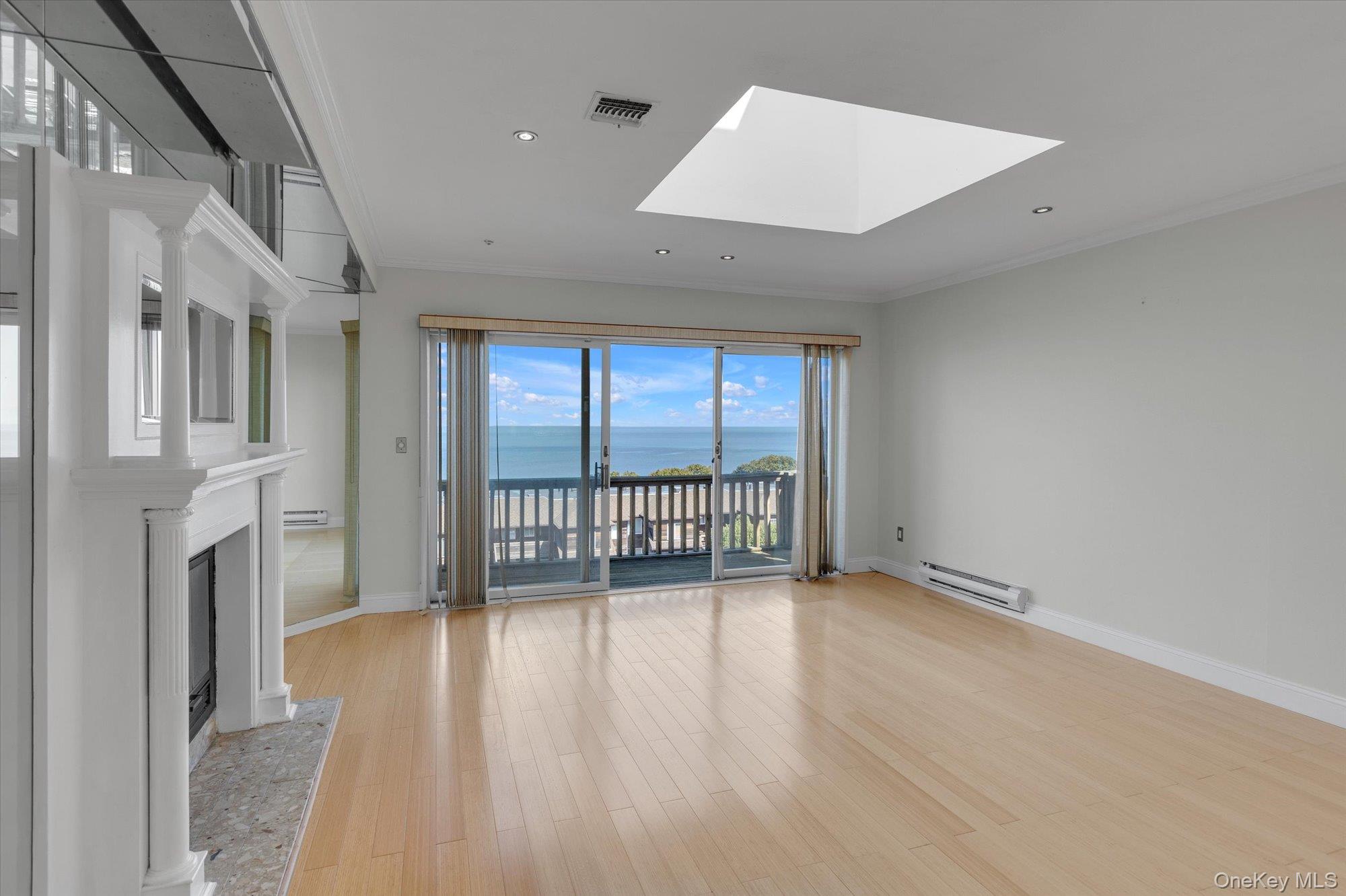 #3 photo, 209 Fox Hill Drive, サフォーク郡 Baiting Hollow , NY 11933