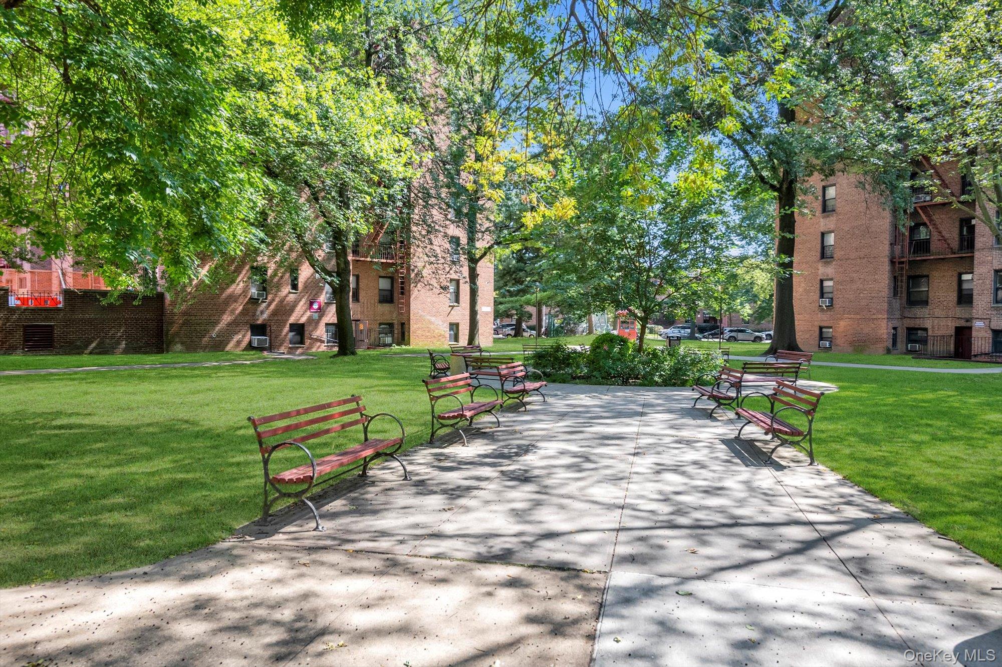 #2 photo, 15030 71st Avenue, クイーンズ区 Flushing , NY 11367