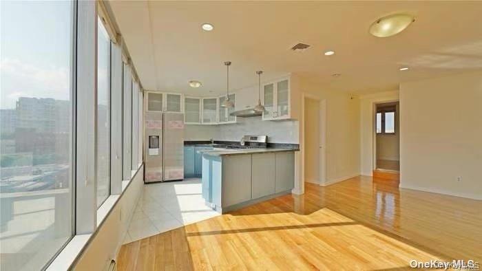 #1 photo, 132-03 Sanford Avenue, クイーンズ区 Flushing , NY 11355