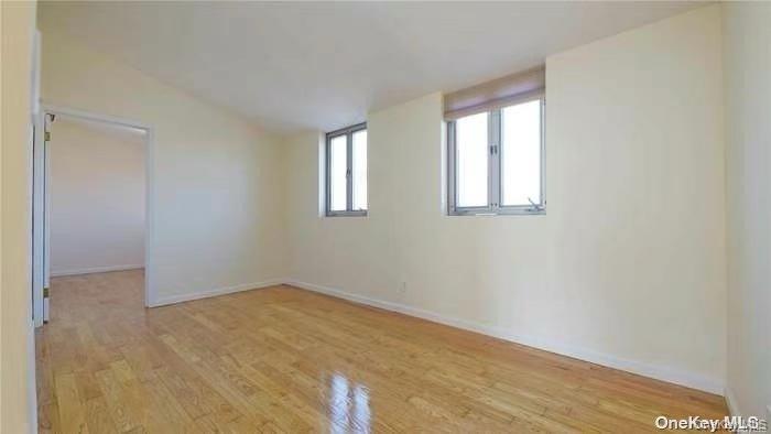 #4 photo, 132-03 Sanford Avenue, クイーンズ区 Flushing , NY 11355