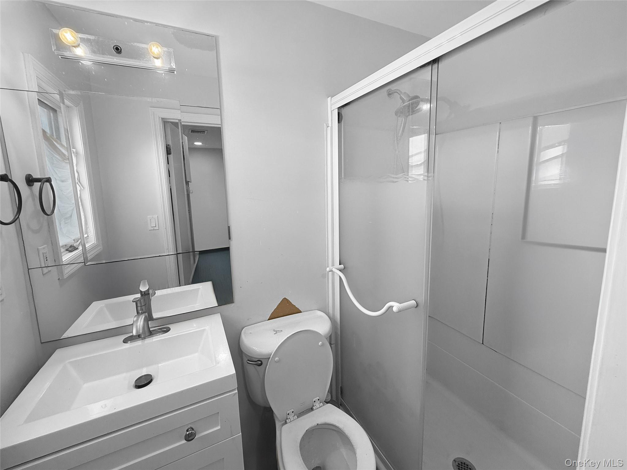 #16 photo, 86 Empire Boulevard, ナッソー郡 Island Park , NY 11558