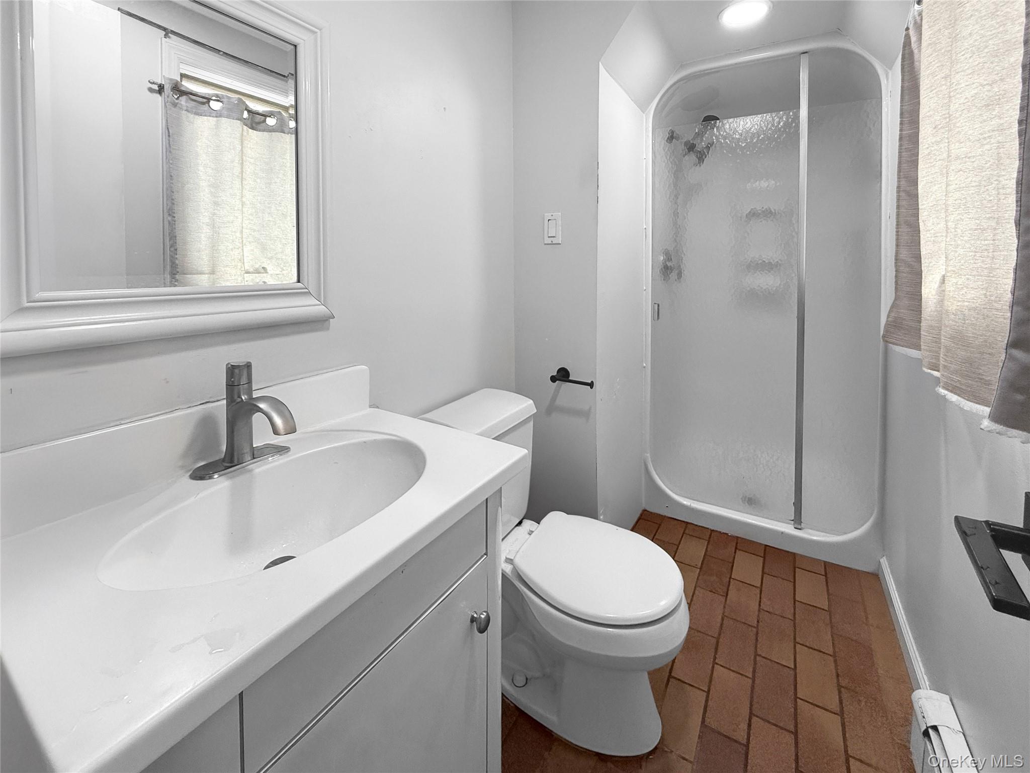 #17 photo, 86 Empire Boulevard, ナッソー郡 Island Park , NY 11558