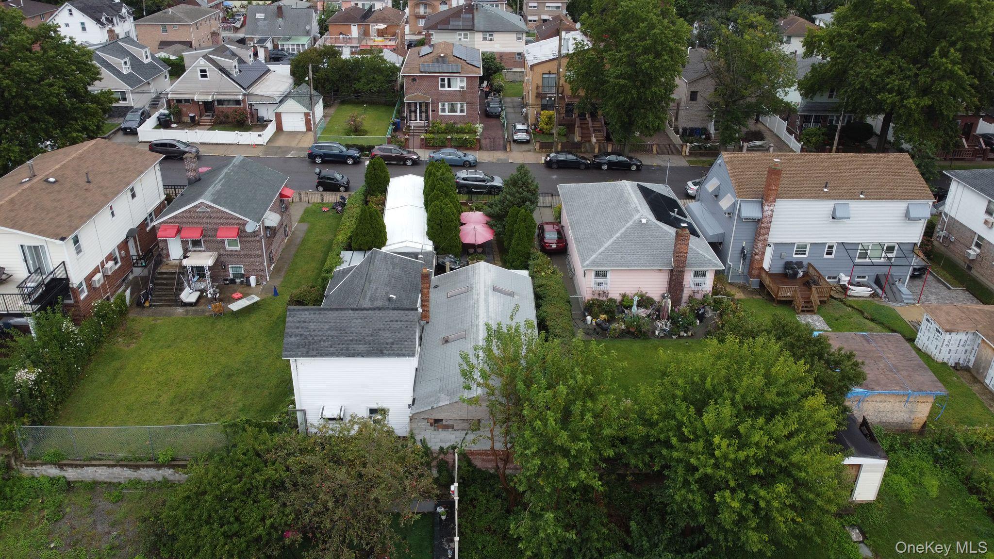 #10 photo, 2240 98th Street, クイーンズ区 East Elmhurst , NY 11369