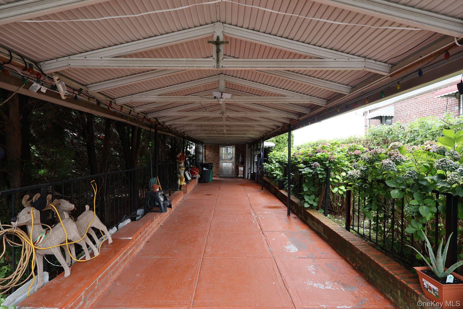 #8 photo, 2240 98th Street, クイーンズ区 East Elmhurst , NY 11369