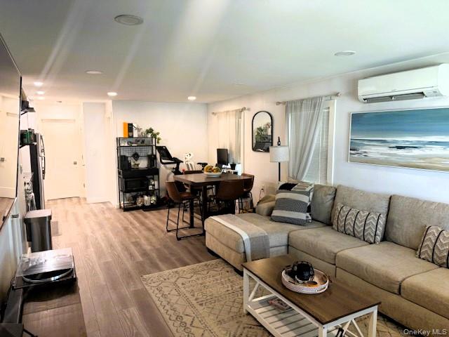 #6 photo, 442 E Broadway, ナッソー郡 Long Beach , NY 11561