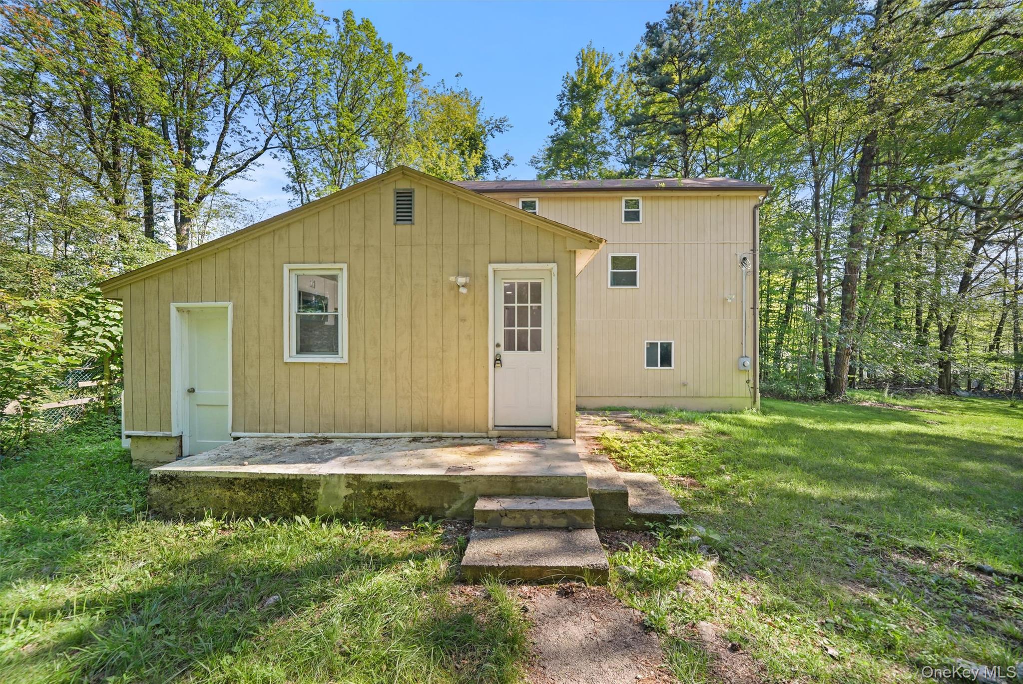 #4 photo, 14 Larson Lane, Pine Bush , NY 12566