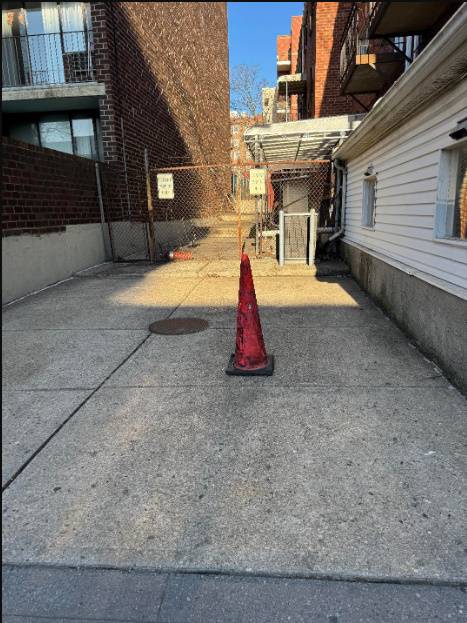 #19 photo, 142-01 37th Avenue Flushing NY 11354, كوينز Flushing , NY 11354