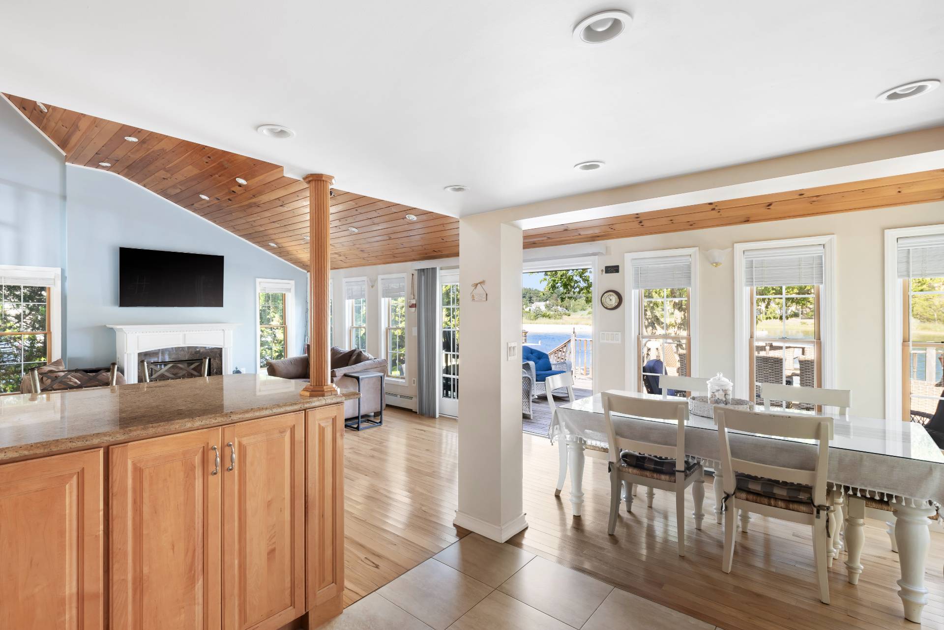 #11 photo, 38 East Beach Drive, サフォーク郡 Southampton , NY 11968