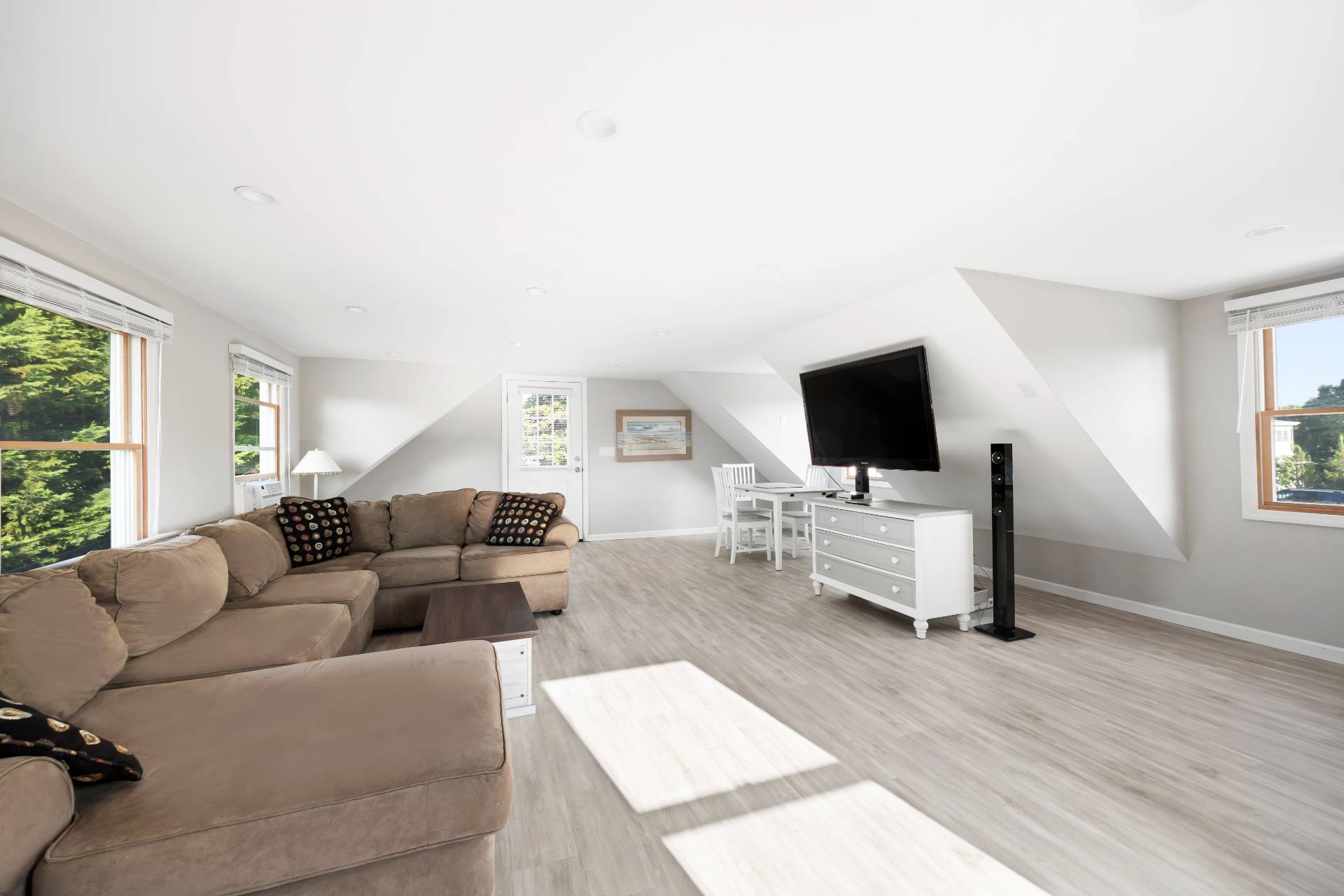 #25 photo, 38 East Beach Drive, サフォーク郡 Southampton , NY 11968