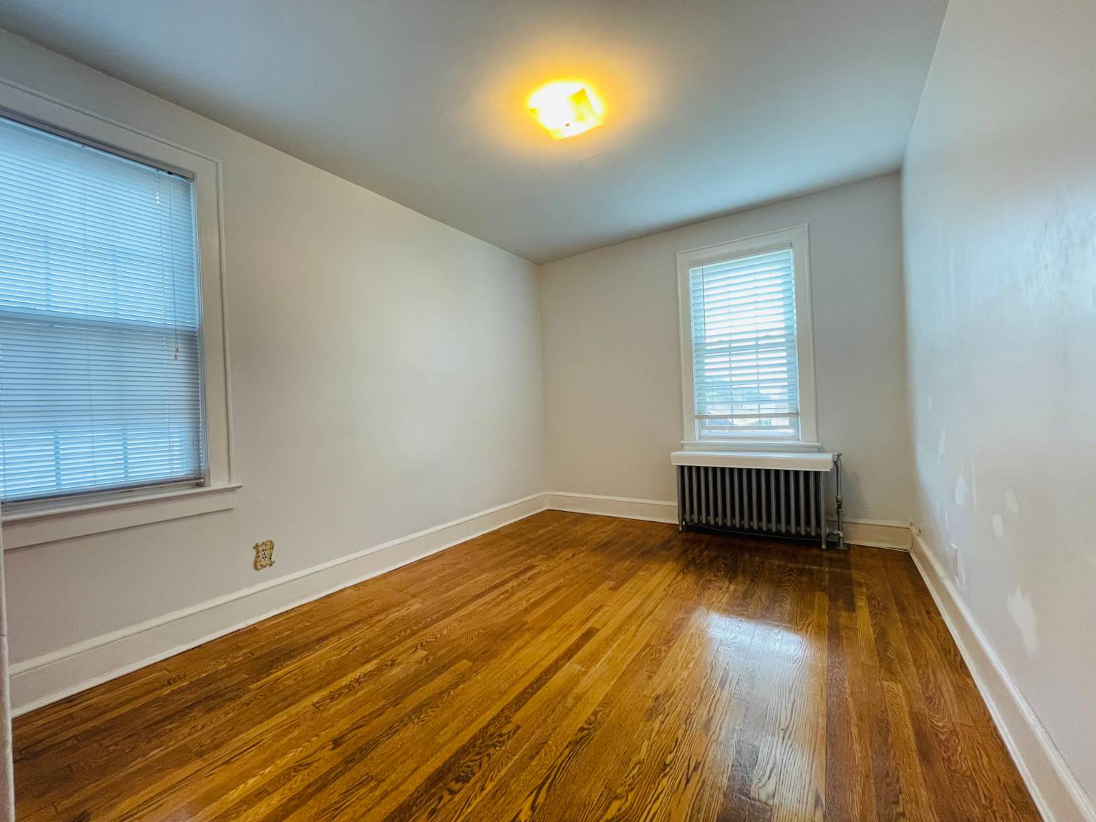 #3 photo, 119-39 7th Ave , #2nd Fl, クイーンズ区 College Point , NY 11356