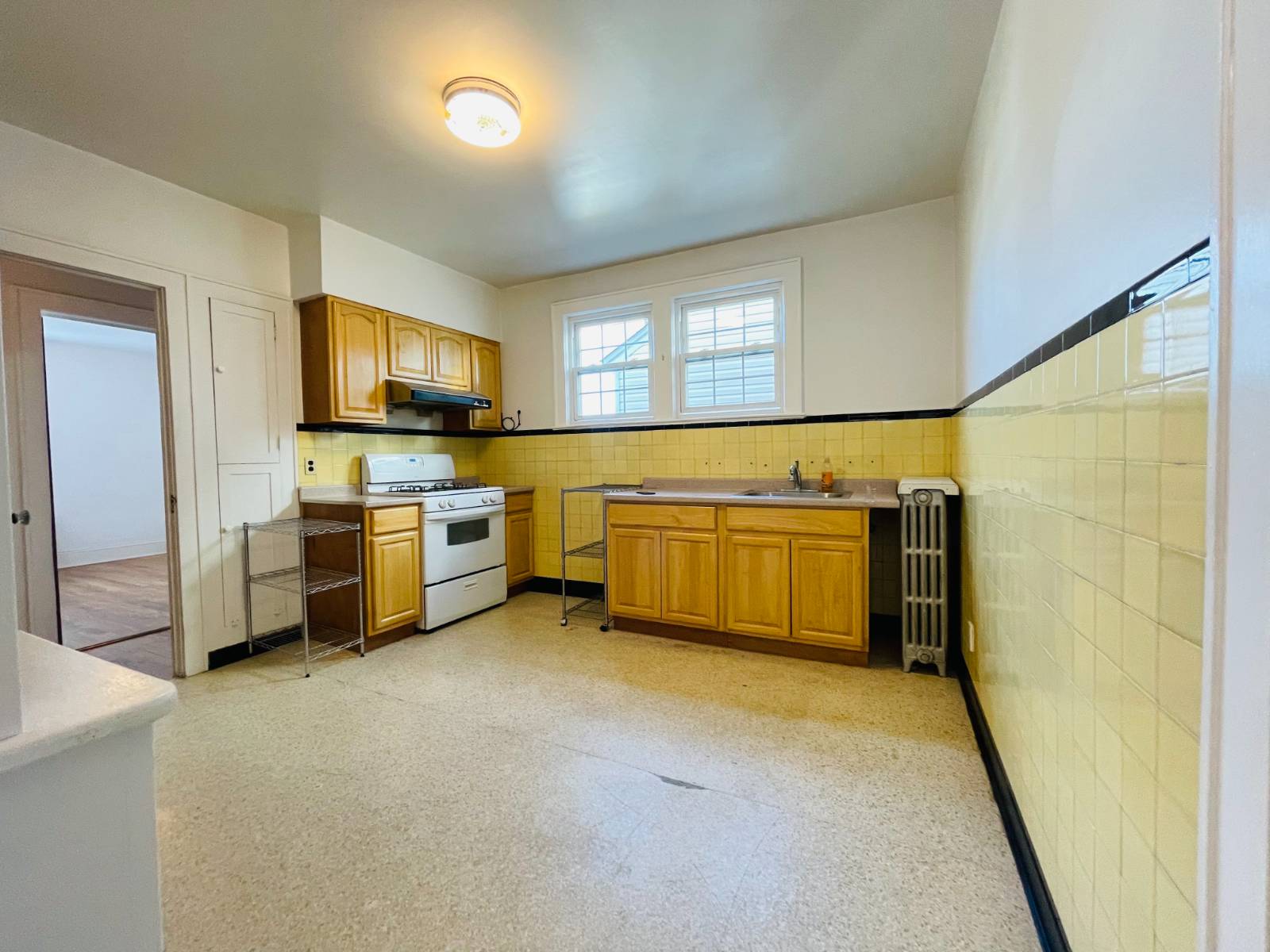 #8 photo, 119-39 7th Ave , #2nd Fl, クイーンズ区 College Point , NY 11356