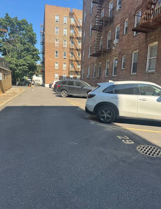 #2 photo, 141-25 Northern Blvd, Coop Unit C4, クイーンズ区 Flushing , NY 11354