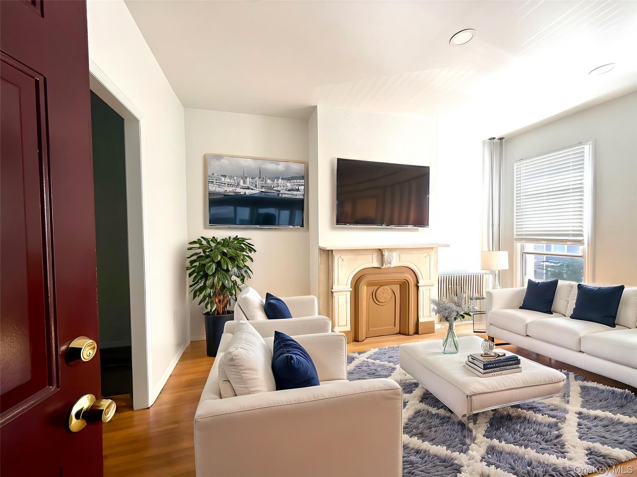 #1 photo, 554 Leonard Street, Brooklyn , NY 11222