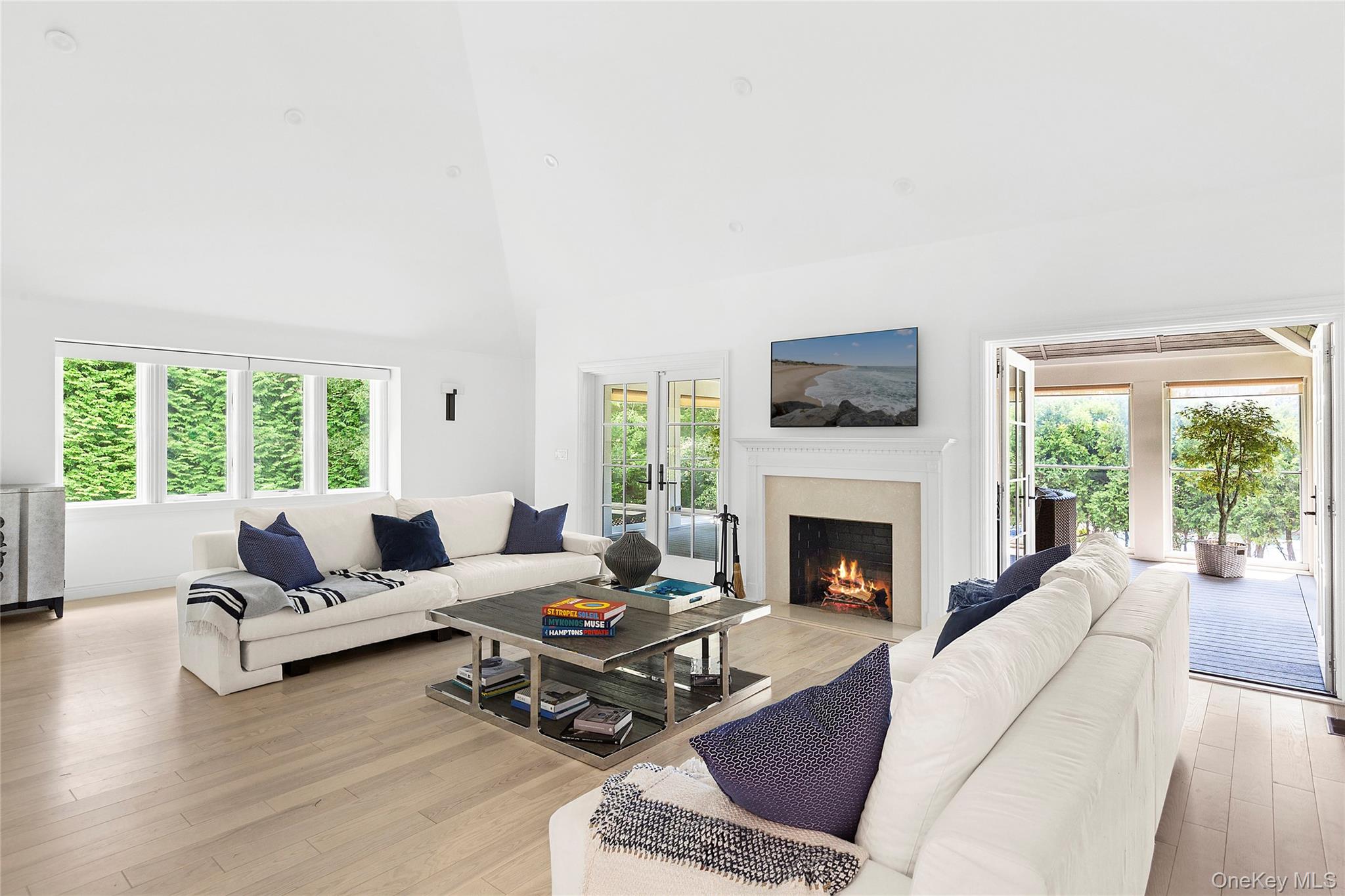 #12 photo, 141 Middle Pond Road, サフォーク郡 Southampton , NY 11968