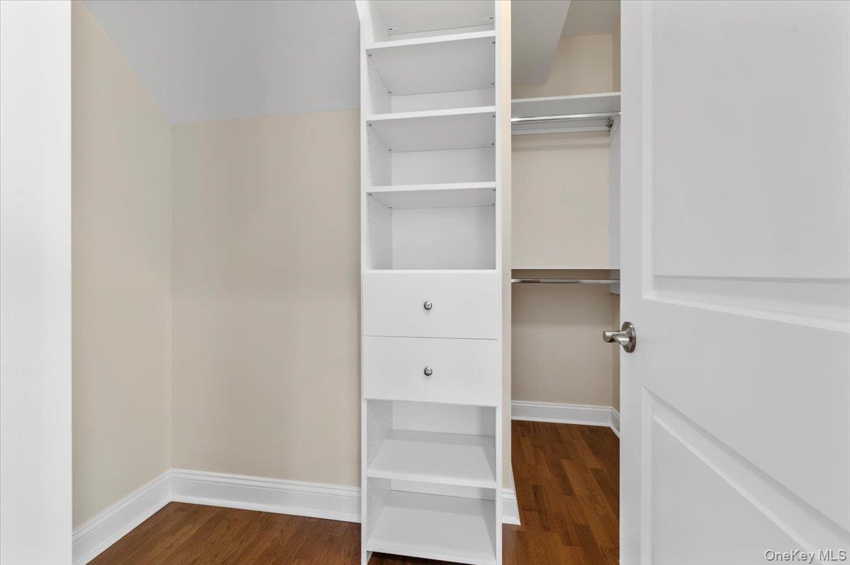 #11 photo, 21 Steven Circle, サフォーク郡 Dix Hills , NY 11746