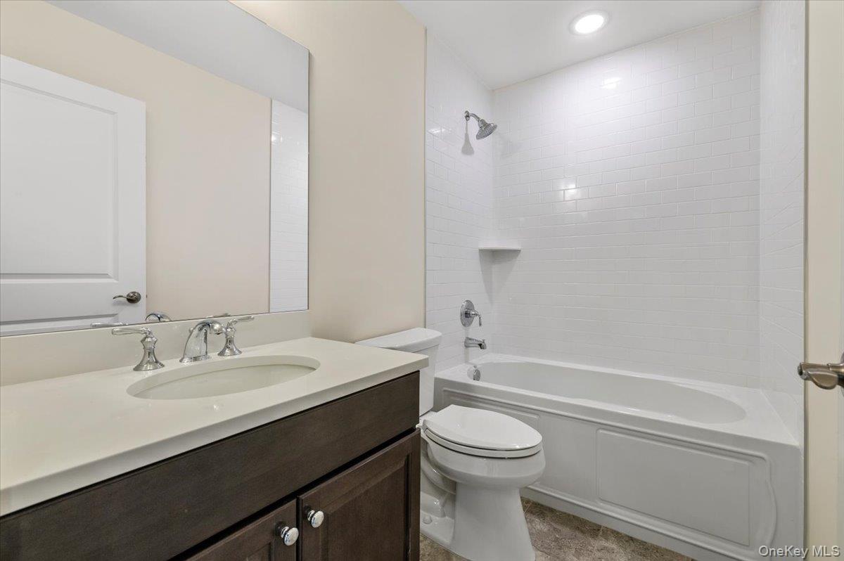 #16 photo, 21 Steven Circle, サフォーク郡 Dix Hills , NY 11746