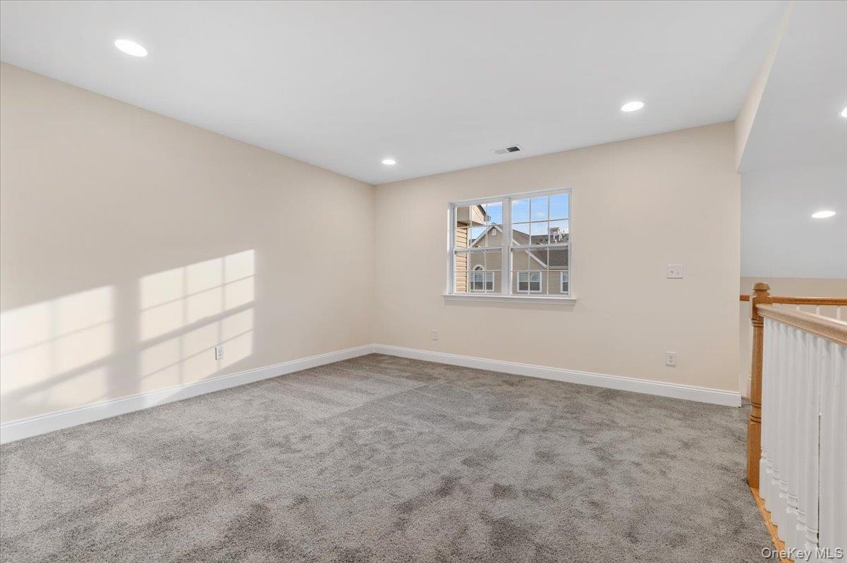 #18 photo, 21 Steven Circle, サフォーク郡 Dix Hills , NY 11746