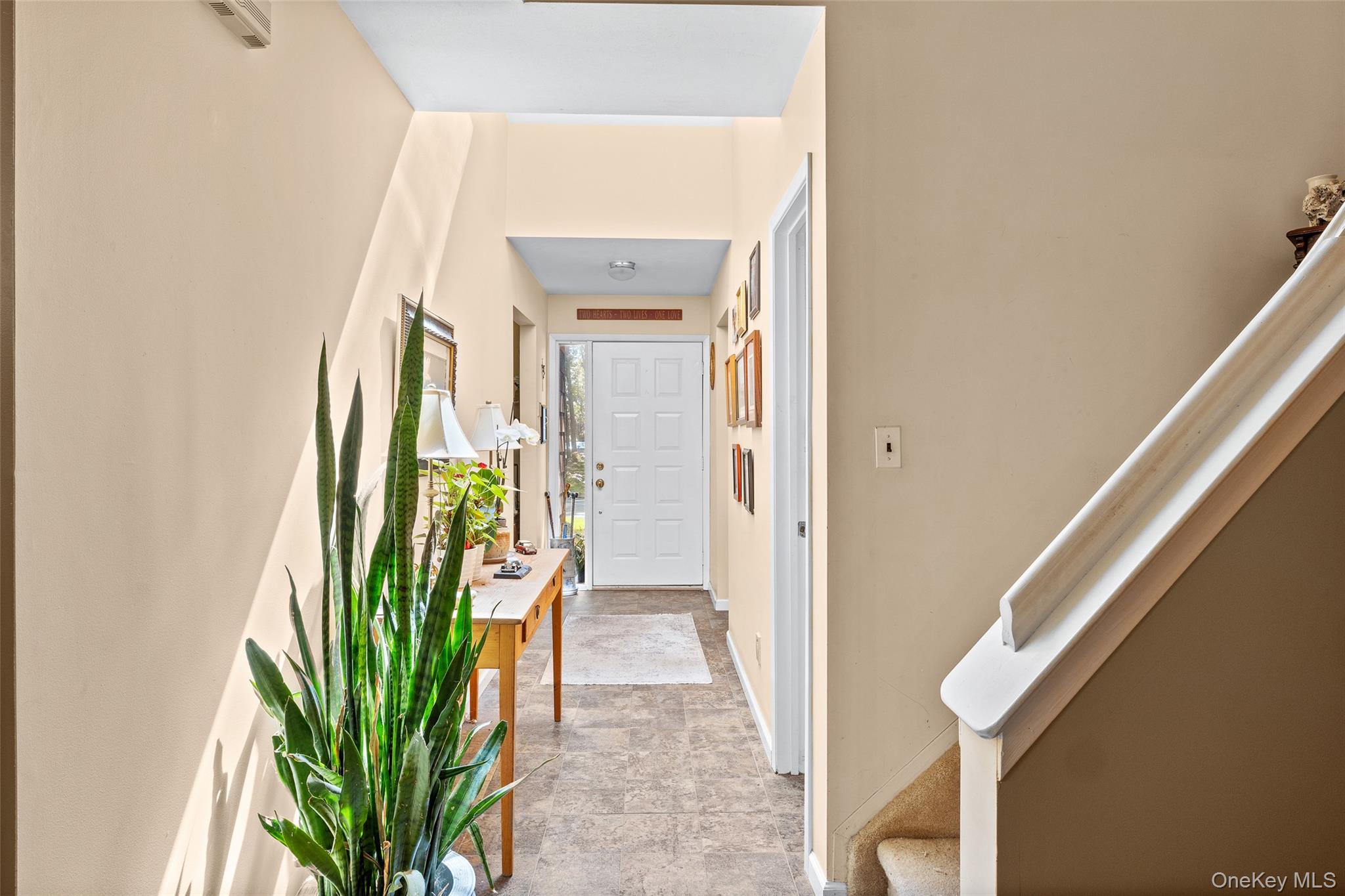 #10 photo, 7 Sutton Place, サフォーク郡 Islip , NY 11751