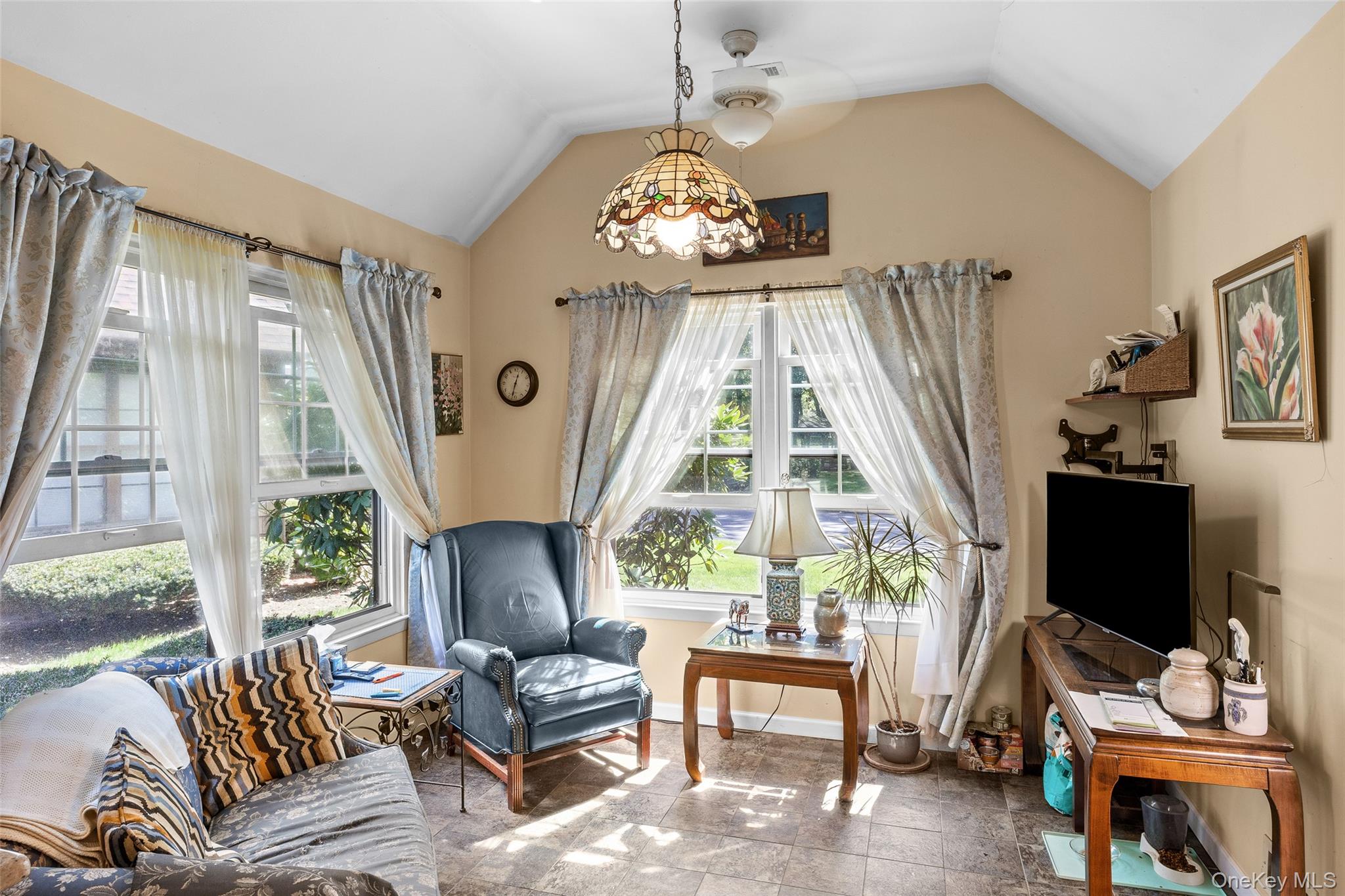 #17 photo, 7 Sutton Place, サフォーク郡 Islip , NY 11751