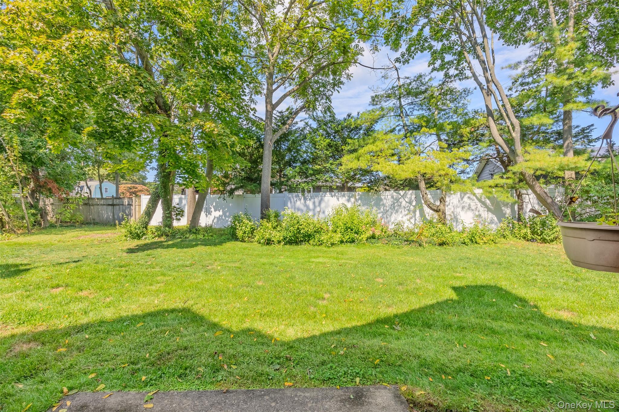 #19 photo, 7 Sutton Place, サフォーク郡 Islip , NY 11751