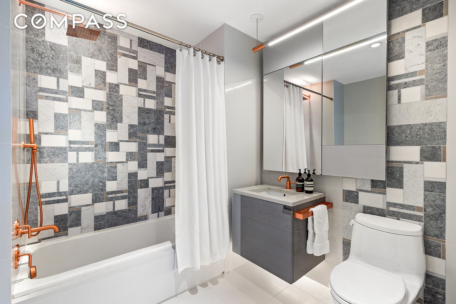 #8 photo, Brooklyn, ブルックリン区 Downtown Brooklyn , NY 11201