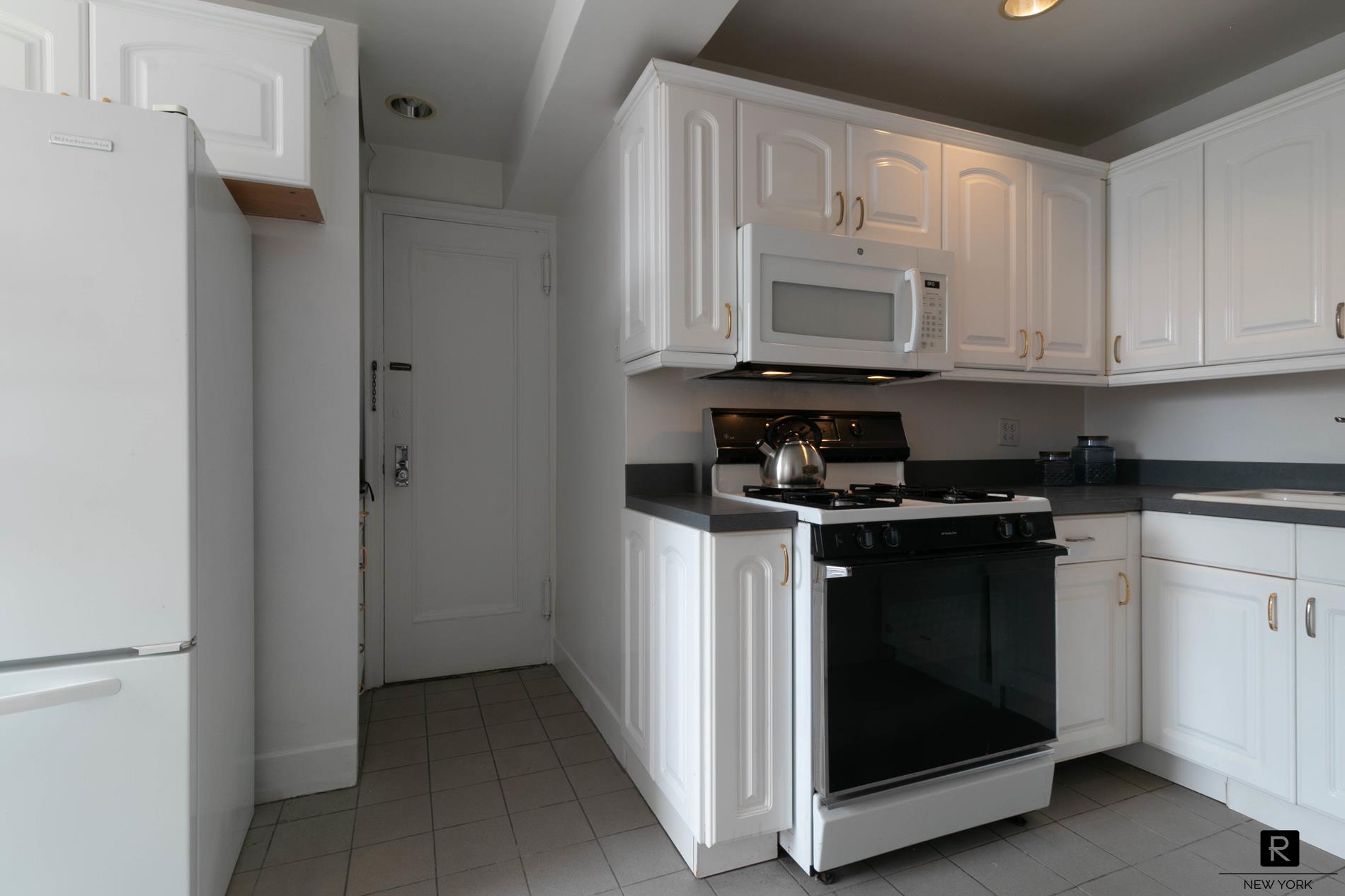 #17 photo, 140 E 81st Street, マンハッタン Upper East Side , NY 10028