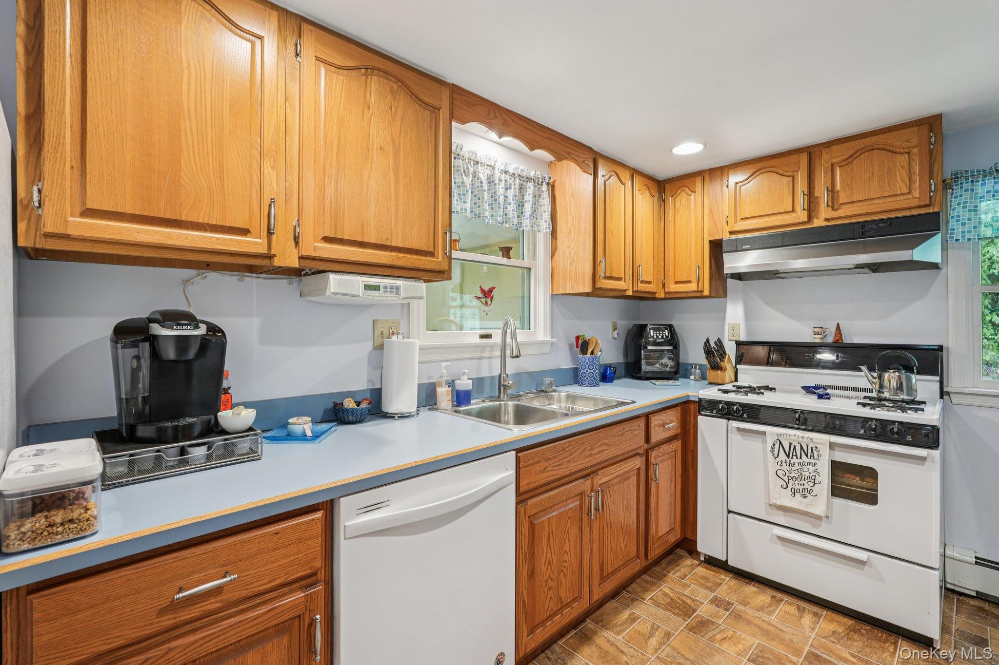 #14 photo, 4 River Road, Tuxedo Park , NY 10987