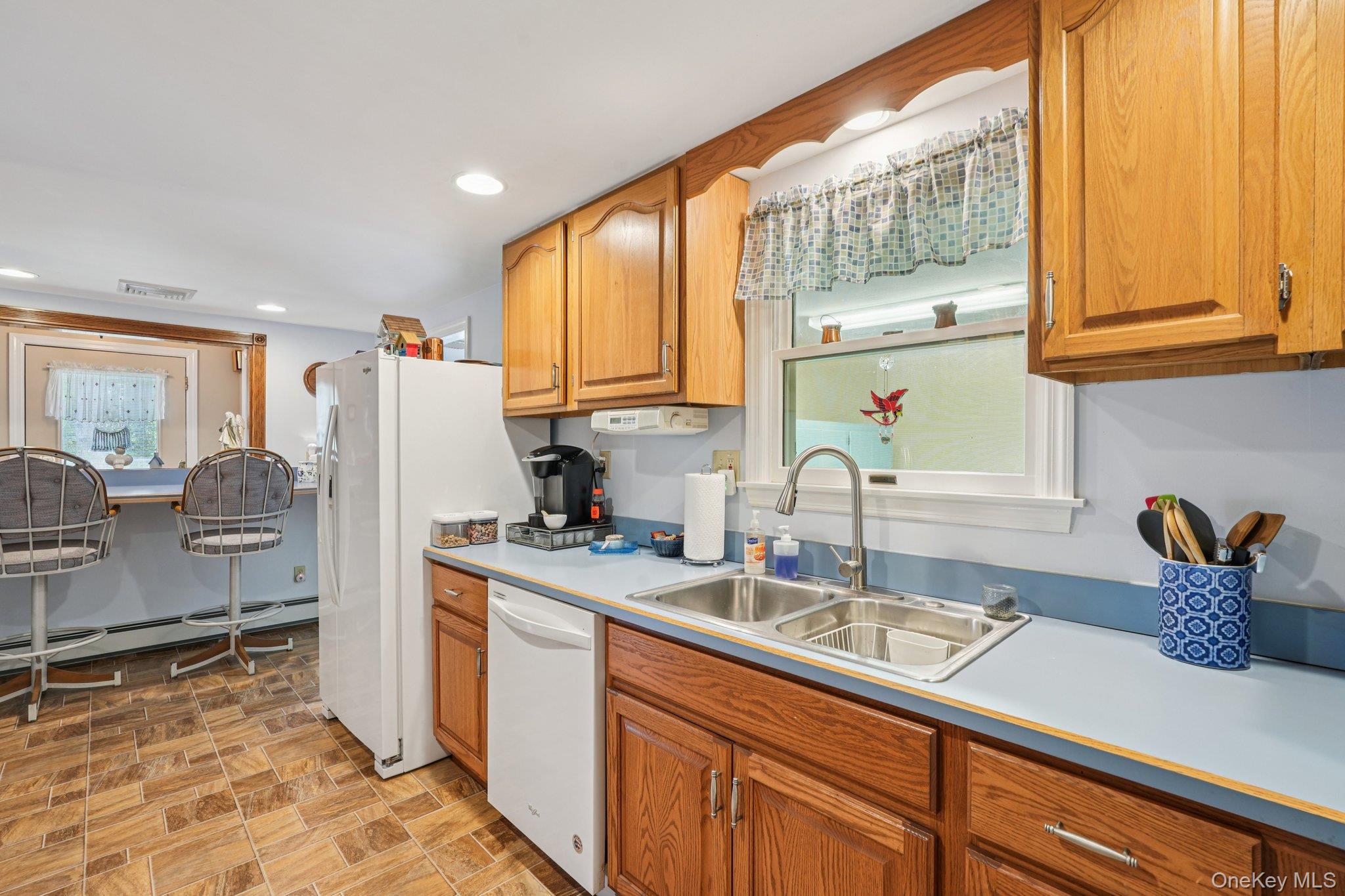 #16 photo, 4 River Road, Tuxedo Park , NY 10987