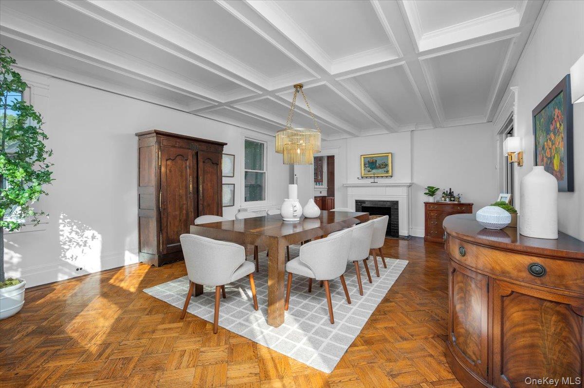 #12 photo, 120 Cliff Avenue, Pelham , NY 10803