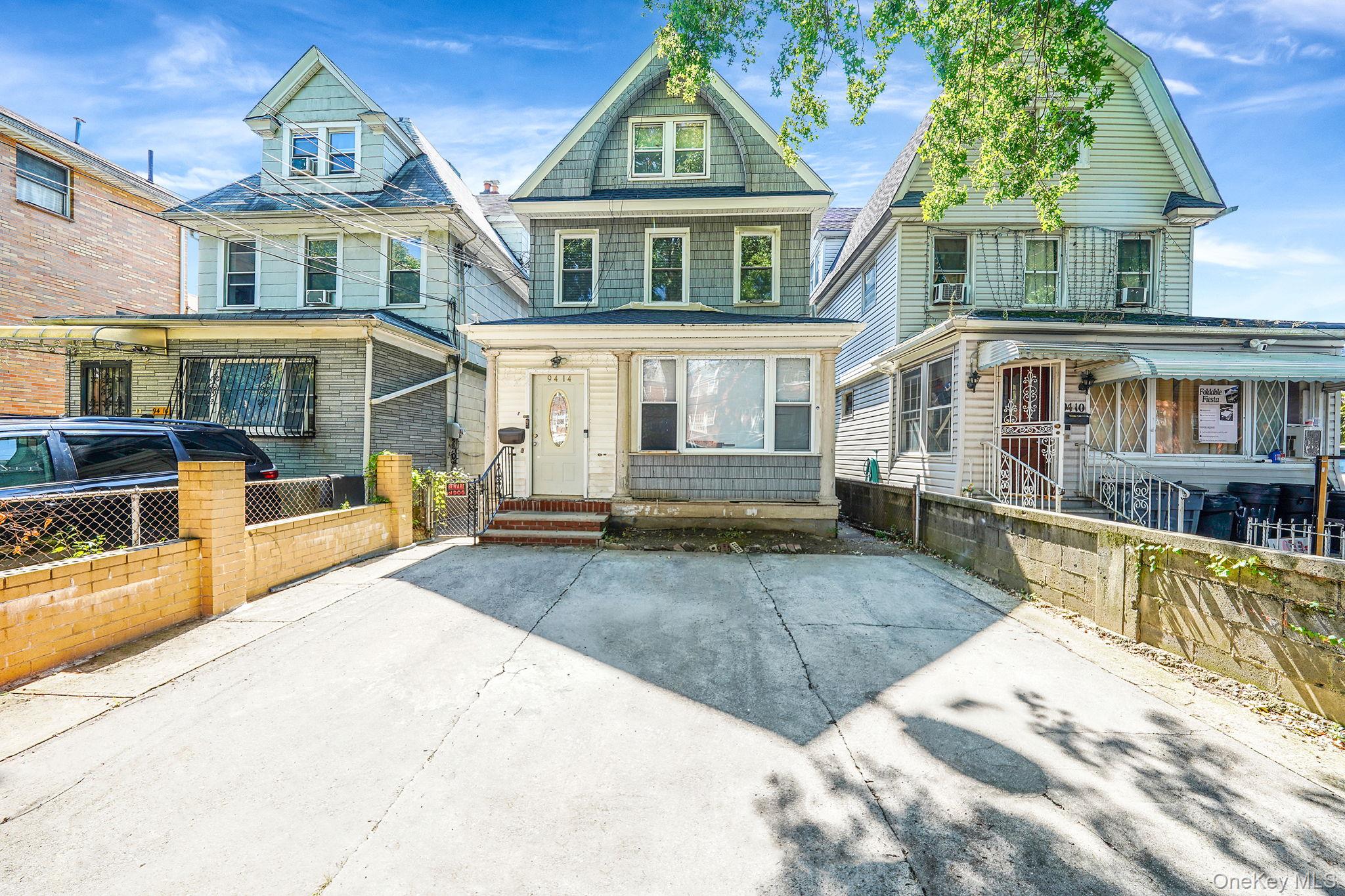 #1 photo, 9414 51st Avenue, एल्महर्स्ट Elmhurst , NY 11373